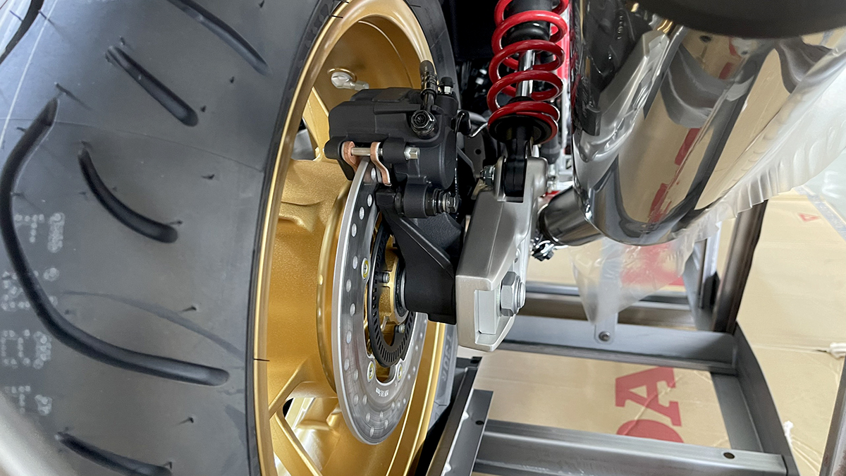 Lốp sau Honda CB1300SF 2022